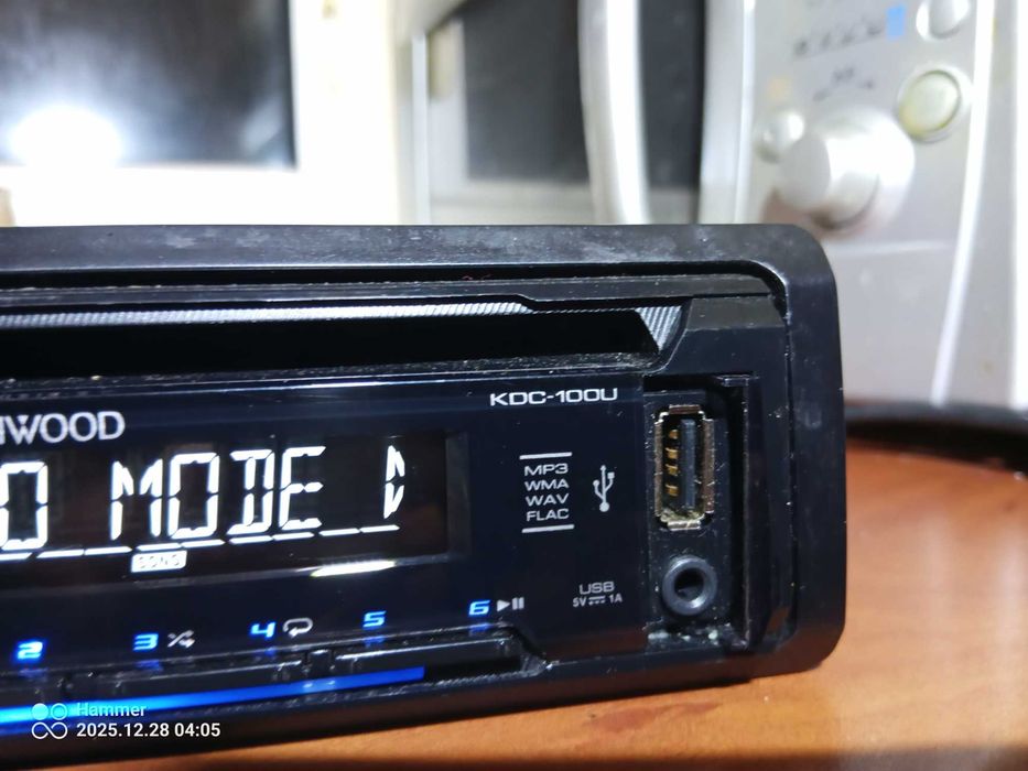 Kenwood KDC-100 UB  CD USB AUX kostka+ kieszeń