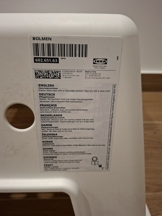 Banco doméstico em plástico