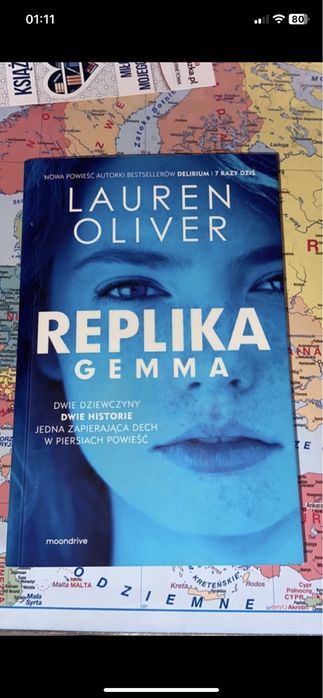 książka „Replika”