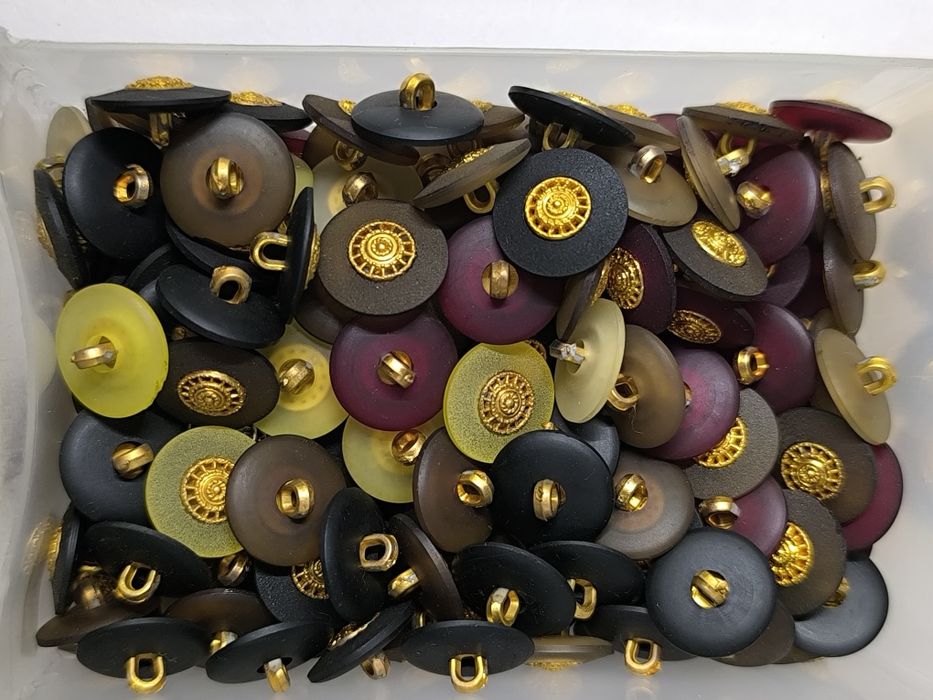 Botões quatro cores Oeiras