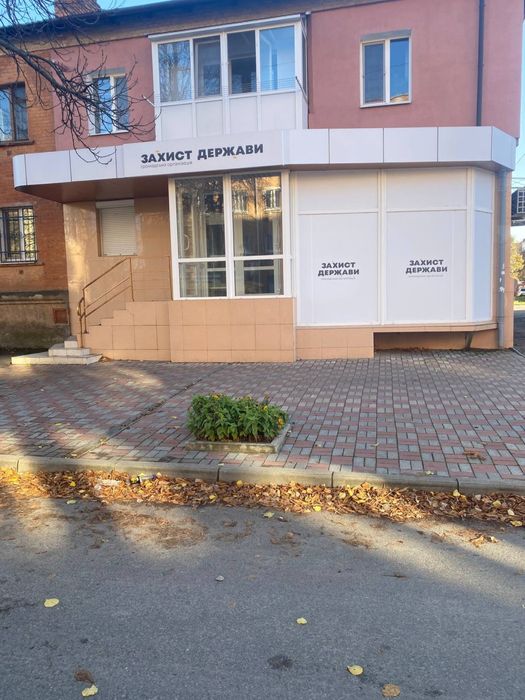 Здам в аренду  магазин в цетрі міста