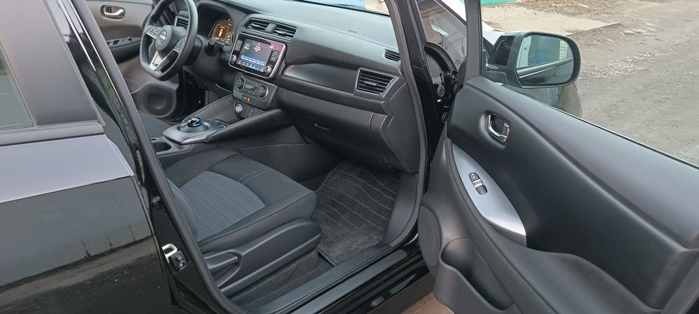 Продам Ніссан leaf