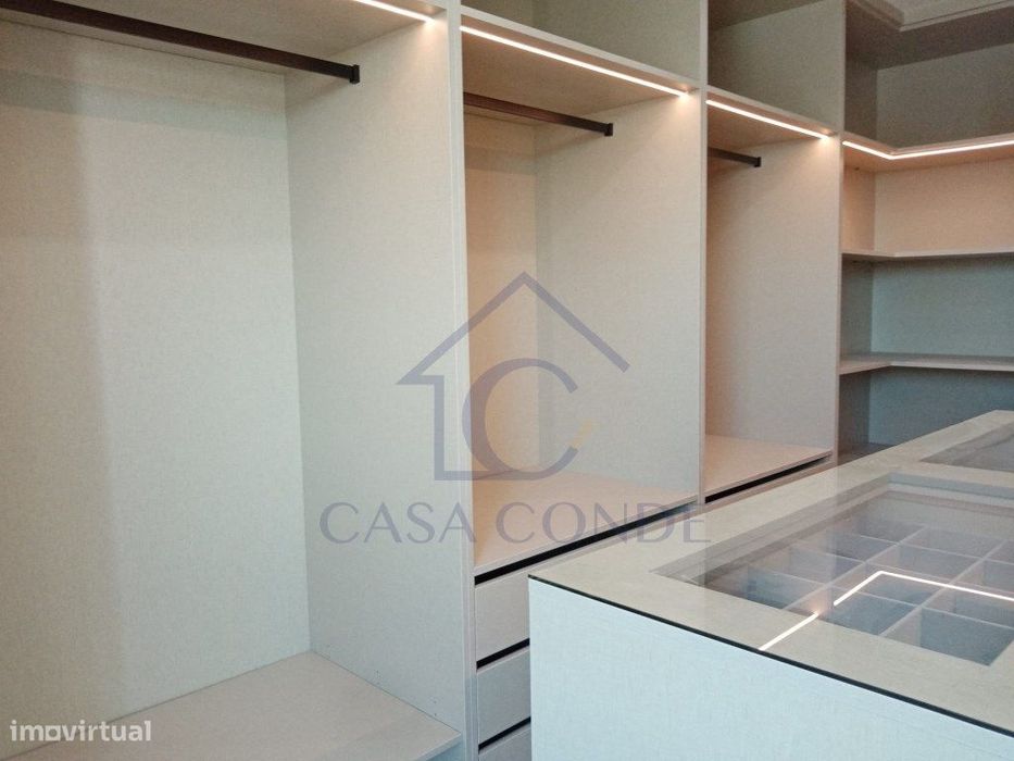 Moradia T4 Duplex com piscina, 180 m², acabamentos de luxo