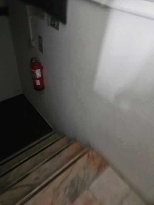 Trespasse de barbearia/bar em santo amaro de oeiras