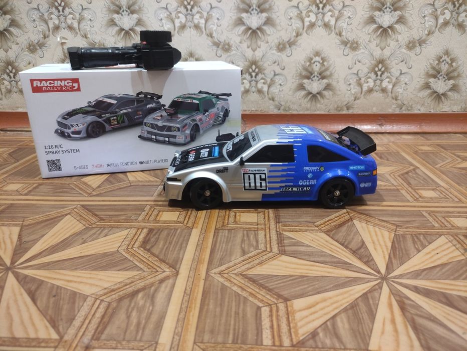 Радиоуправляемая машинка для дрифта Toyota Sprinter