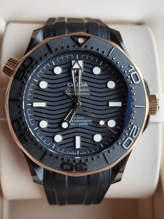 Omega Seamaster Diver 300M 43.5mm Ceramic 2022r