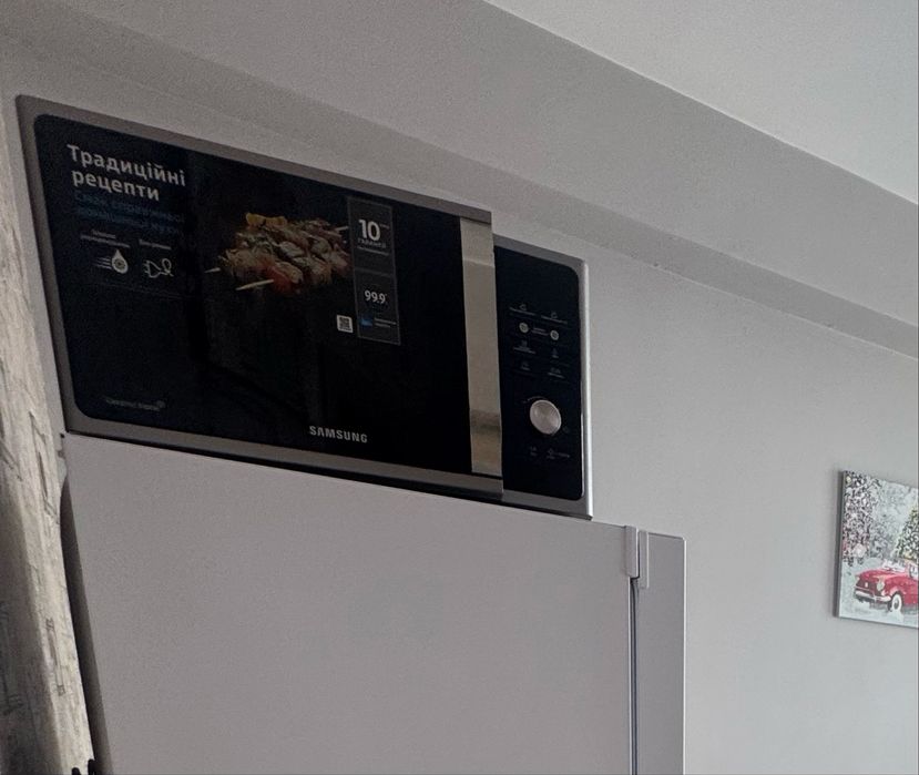 Двокімнатна квартира з євроремонтом. Р-н пляжу Приват Елінг