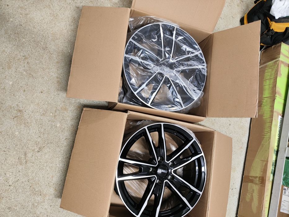 Felgi aluminiowe DEZENT 17" 5x112 2sztuki