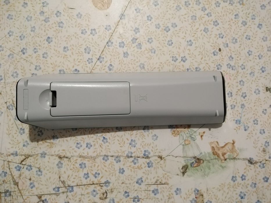 Vendo comando de DVD Samsung bom estado