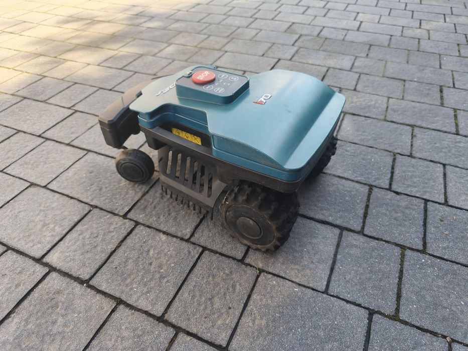 Wiper i70 robot koszący