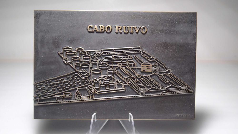 Placa em Bronze da BP Portuguesa , SA