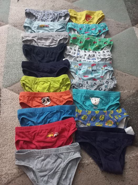 slipki dla chłopca 122 128 cm