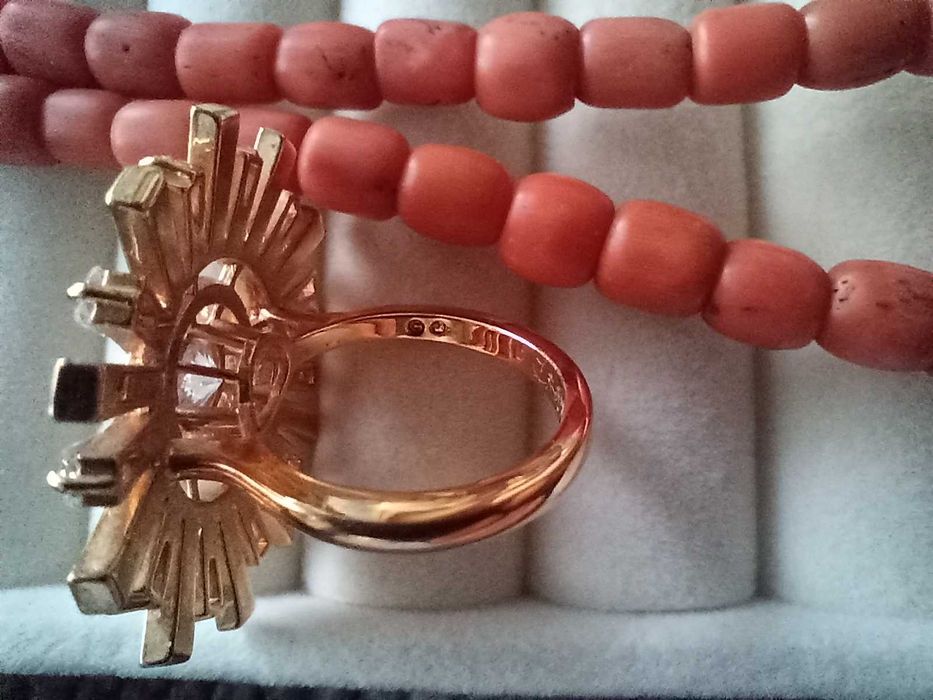 Біжутерія прикраси вінтаж та сучасні