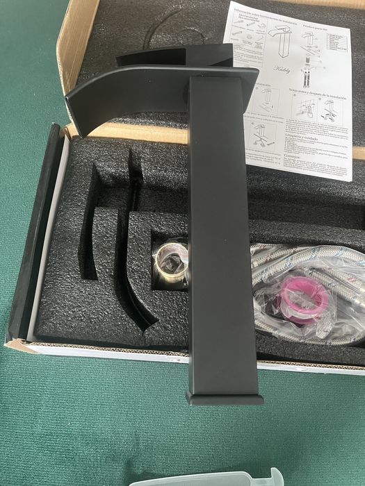 wysoki kran do zlewu łazienkowego, czarna bateria KADELG