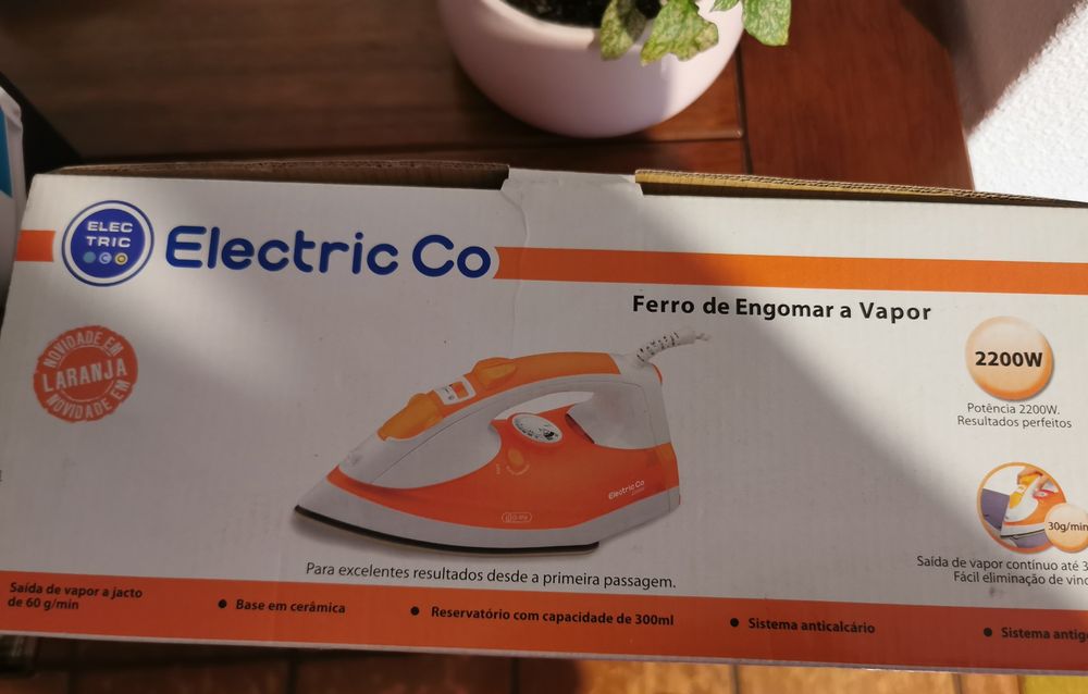 Ferro de engomar425518319849318403