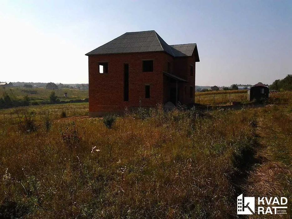 Продаж 2-поверхового будинку з гаражем та ділянкою ! 184 м2