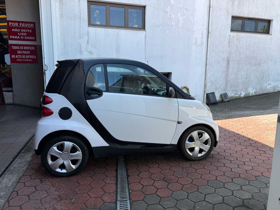 Smart Fortwo II Coupe 451 0.8 cdi muito bom estado com garantia Nacional