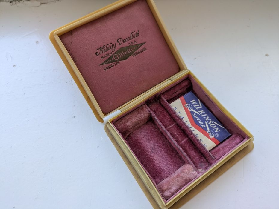 Бритва станок т-подібна  Gillette made in USA