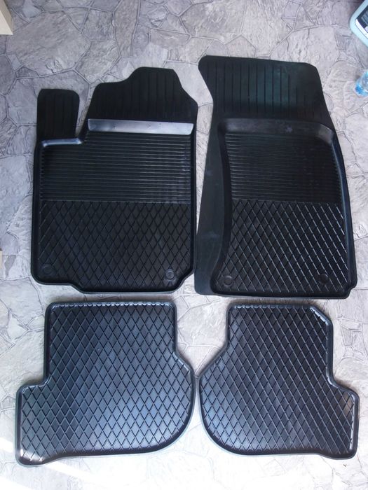 Dywaniki Gumowe Lancia Delta Y Musa Kappa Lybra Thesis Thema Ypsilon