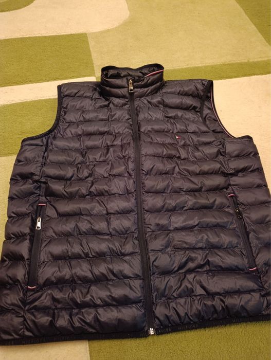 Безрукавка,куртка Tommy Hilfiger