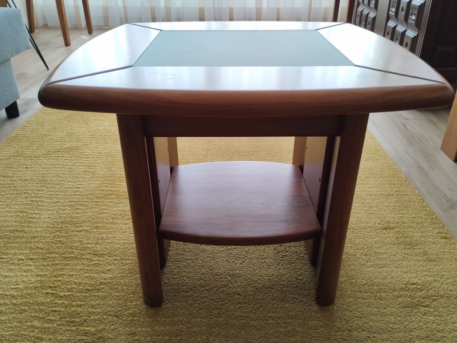 Mesa de apoio em madeira maciça64585414178177120