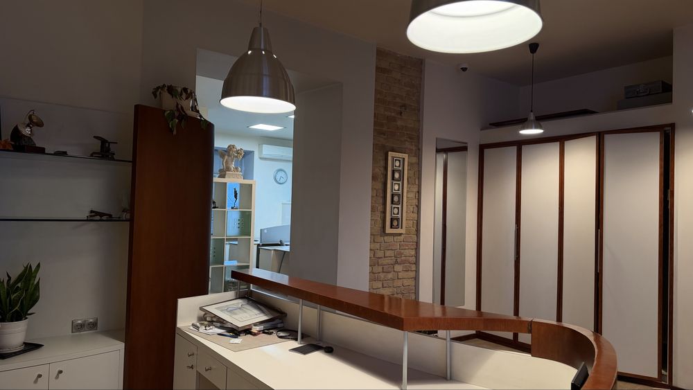 Саксаганського 58,  центр  Київа, представницький офіс