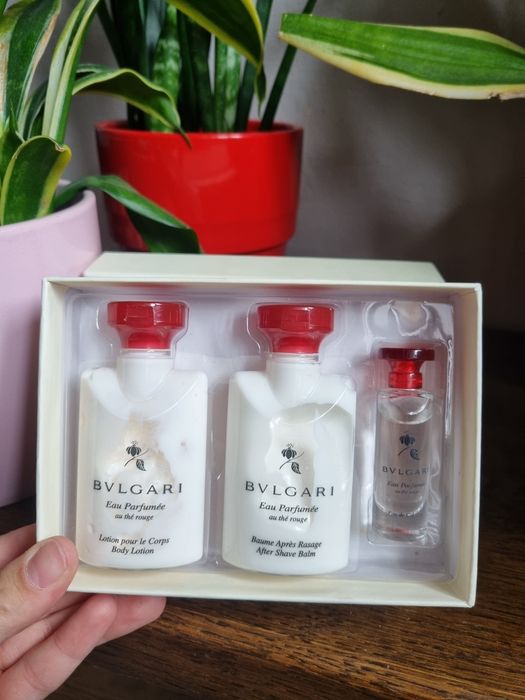 Bvlgari zestaw mini kosmetyków krem balsam perfumy