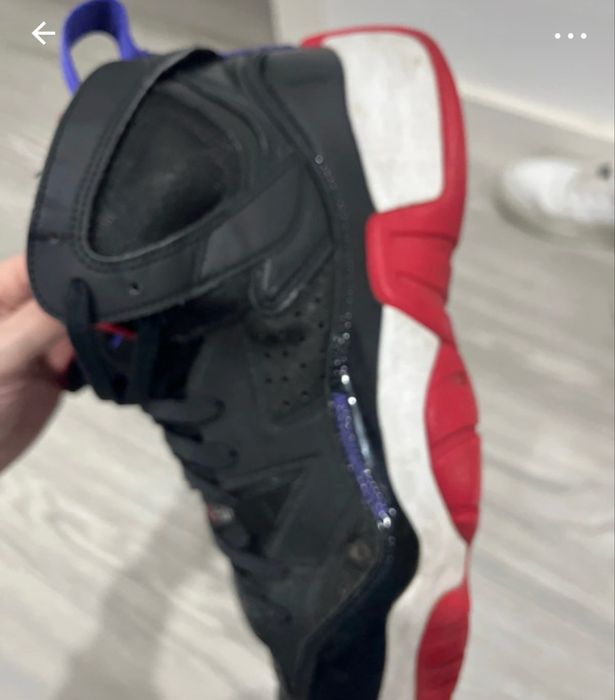 Tenis Jordan 42,5