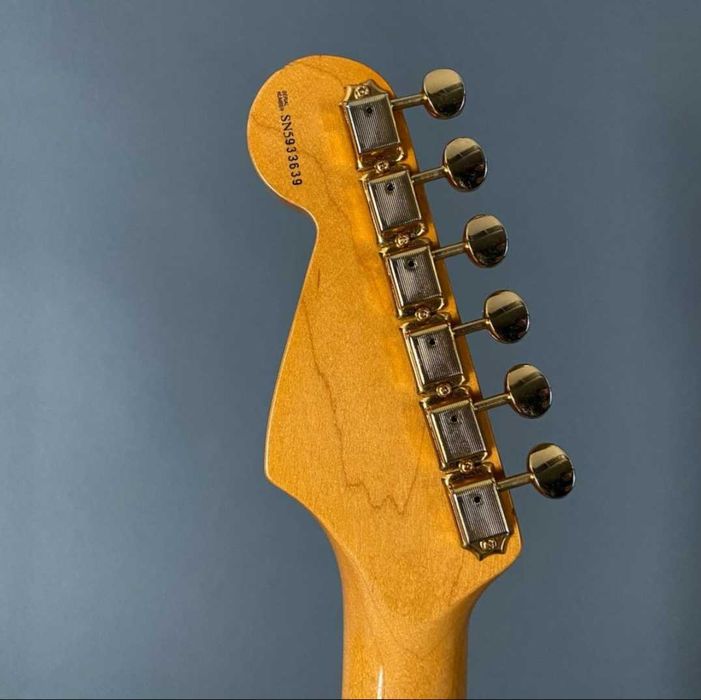 Fender Stevie Ray Vaughan Stratocaster USA 1995 + Estojo