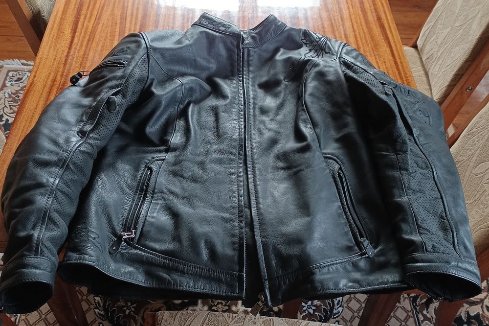 Мотокуртка шкіряка