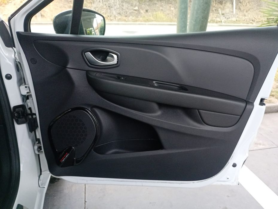Renault Clio Limited 2019
