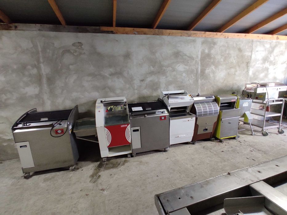 Хліборізка Allround Plus. Хліборізка. Хліборізальна машина.