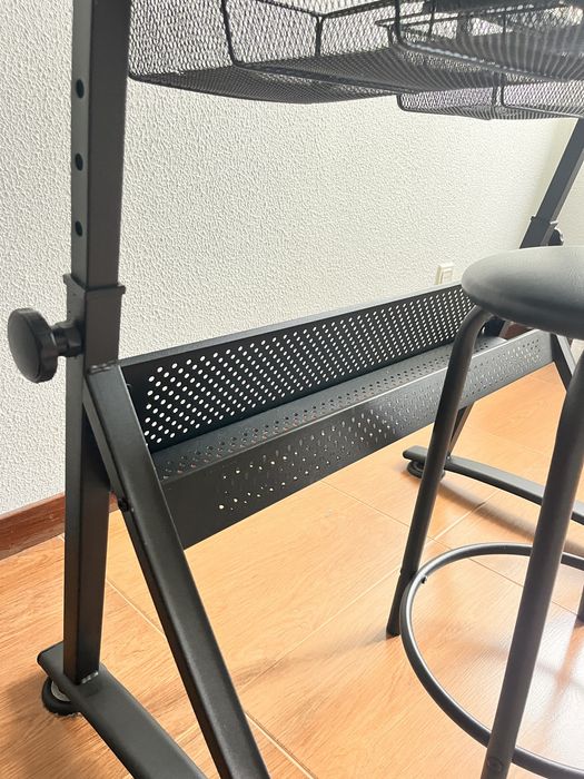 Conjunto secretária e banco