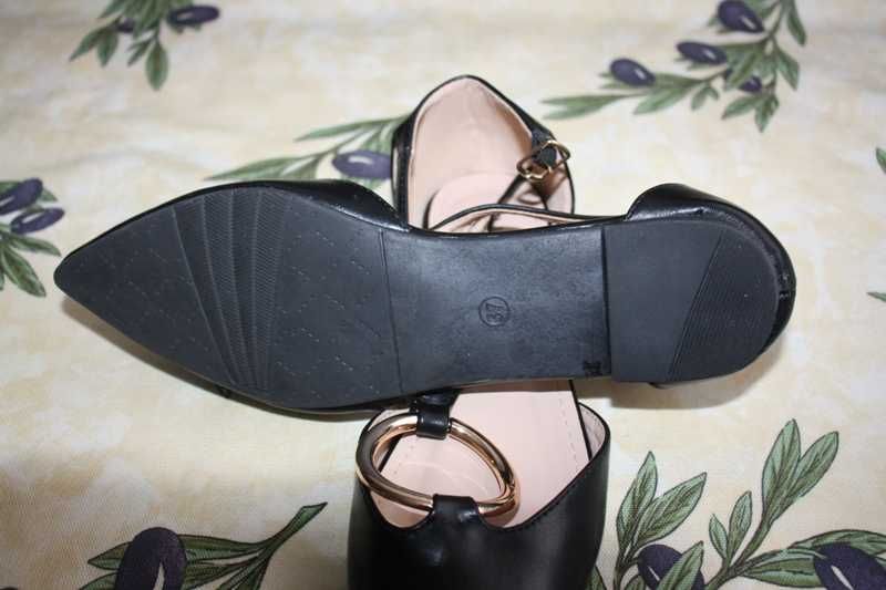 Sapatos pretos com argola novos Day Vine Shoes T.37