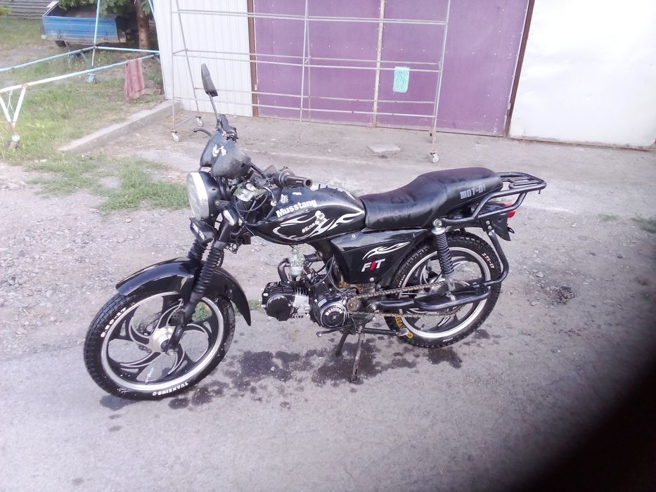 Продам мустанг,в гарному стані