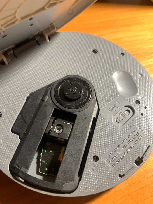 Портативний програвач CD Aiwa XP-EV50