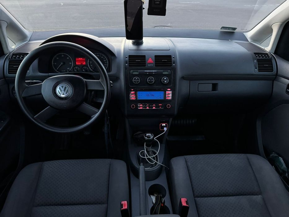 Фольксваген туран 1.9 tdi свіжо пригнаний, дуже хороший стан