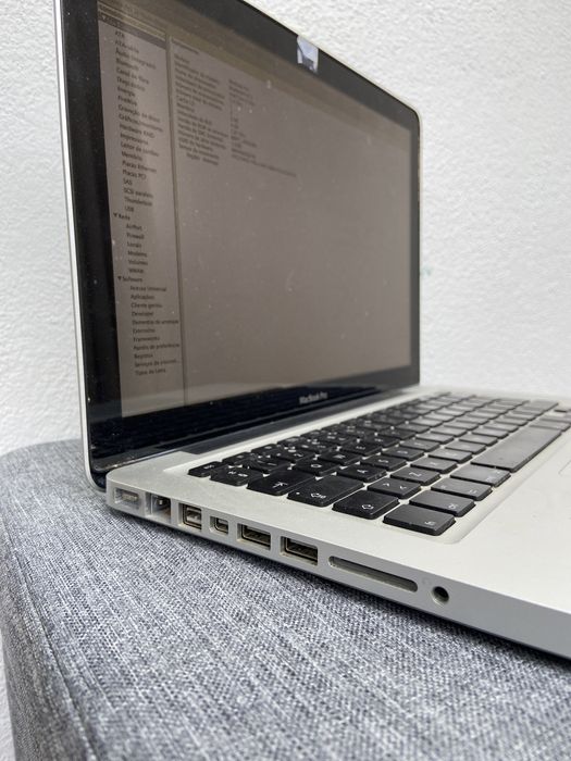Macbook pro 2011 a funcionar