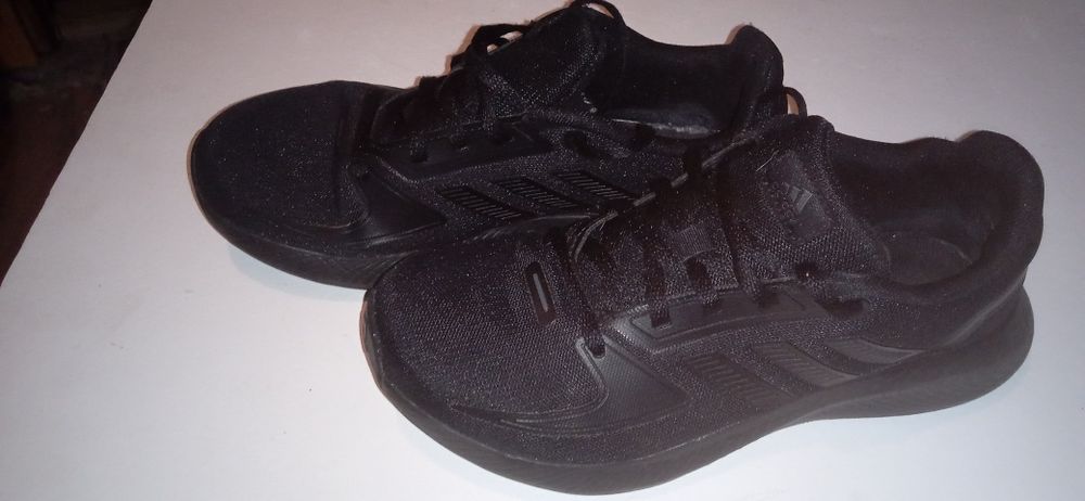 Buty sportowe adidas