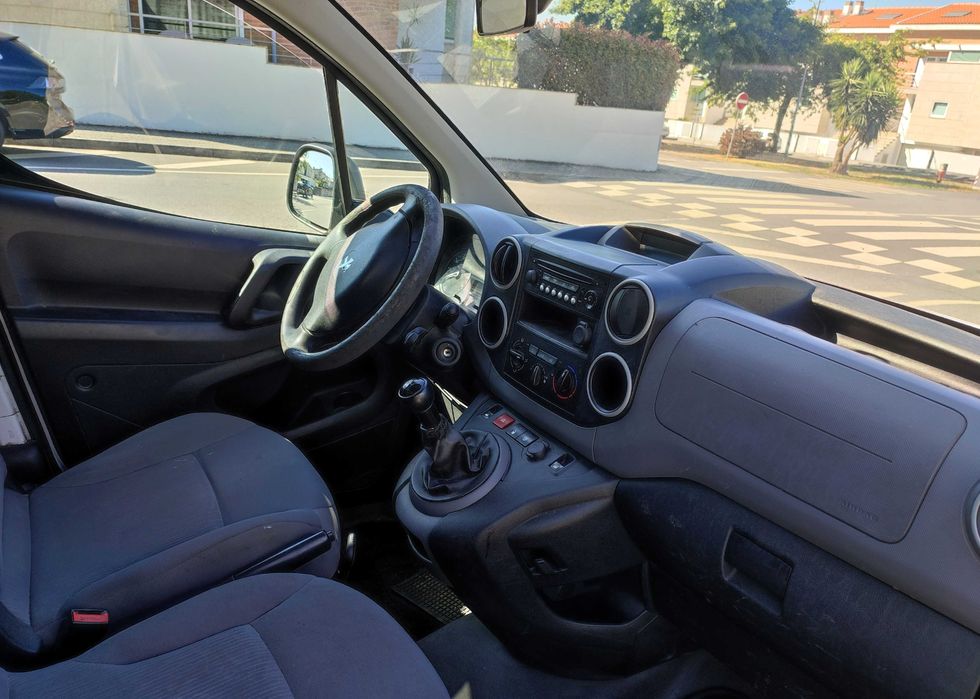 Peugeot Partner 1.6 HDi  Comercial 3Lugares 100cv