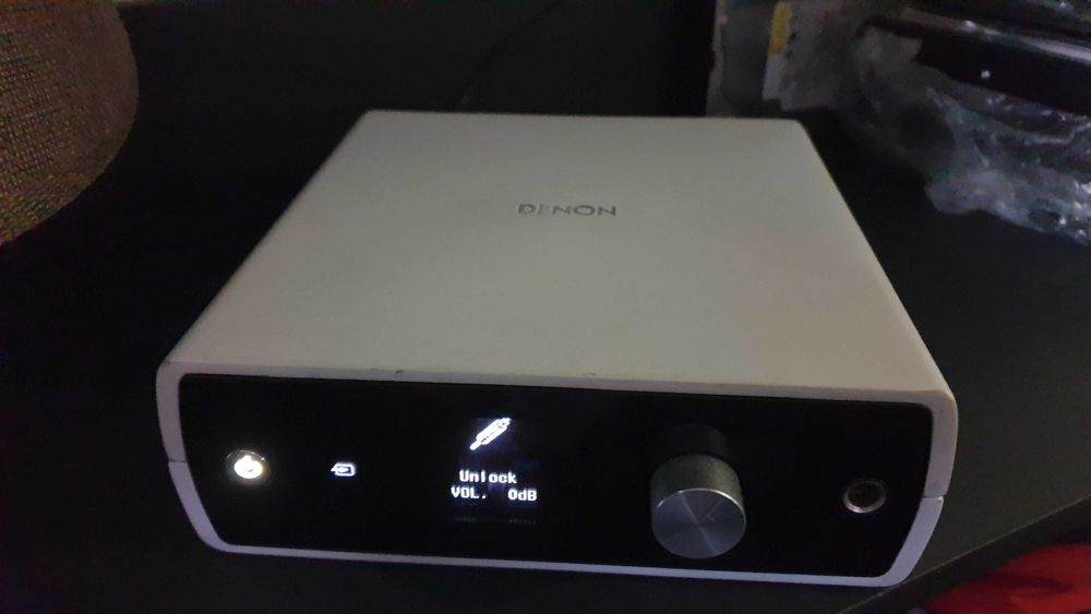 ЦАП з підсилювачем для навушників Denon DA-300USB