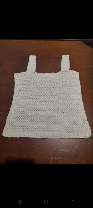 Top branco em croché menina tamanho 5/6 anos