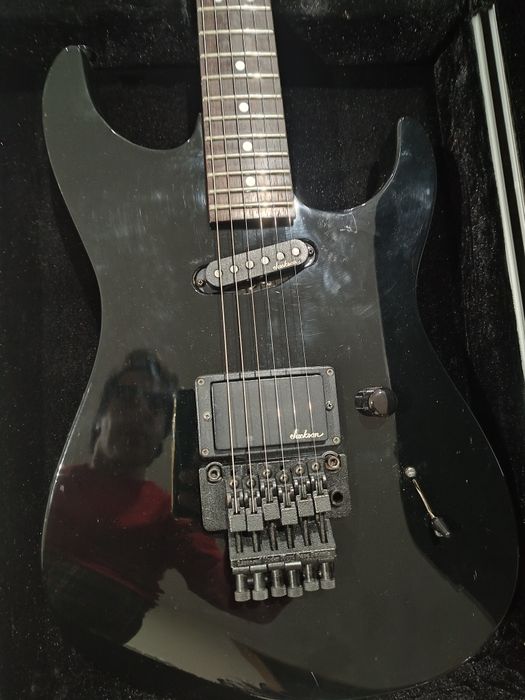 Guitarra Charvel DK-SH made in Japan