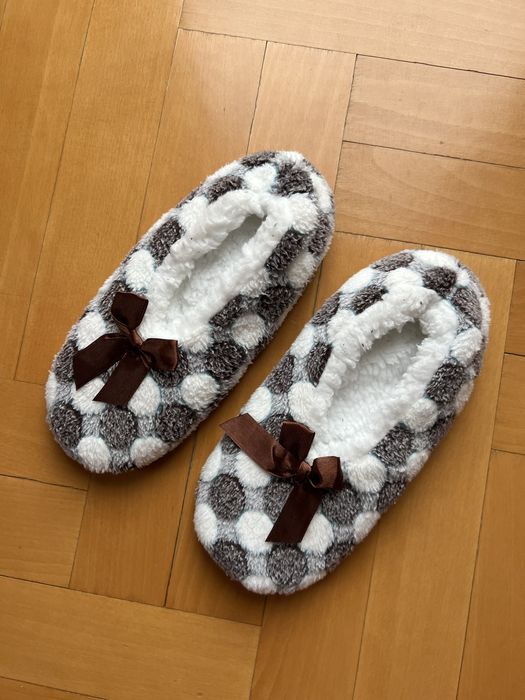 NOWE Kapcie pluszowe