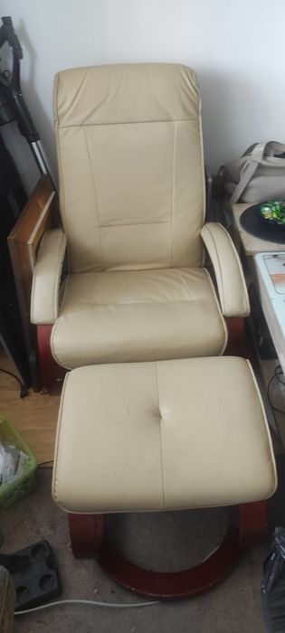 Fotel masujący z eko skóry