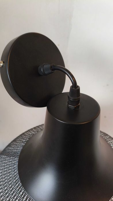 Candeeiro metálico de teto