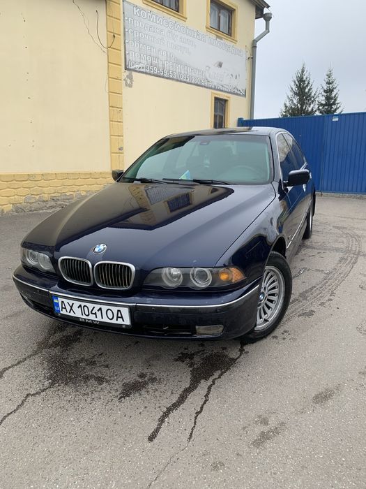 Продам БМВ 523i.3800.Торг.