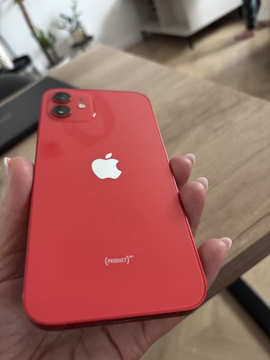 Iphone 12 czerwony