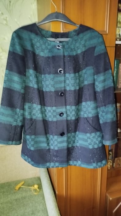 Пальто жіноче демісезонние