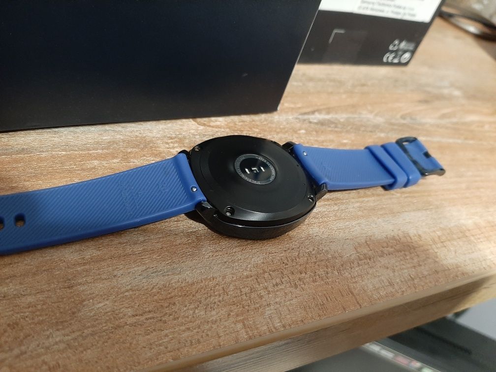 Samsung gear sport rebooting problem hotsell